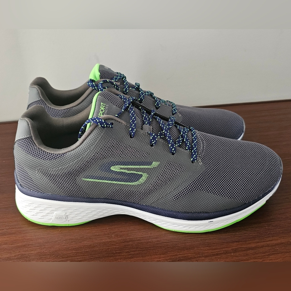NWOB SKECHERS Go Walk Sport Power Mens Gray Sneakers, Shoes